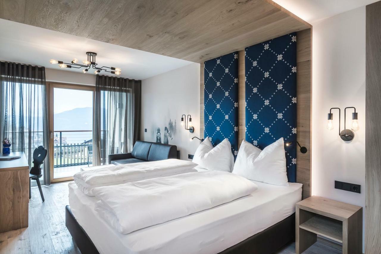 Standard Double Room,789398901:JPEG